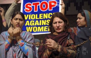 PAKISTAN_-_violenza_contro_donne