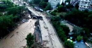 1434385459842_alluvione_a_tbilisi_capitale_della_georgia_videostill_1