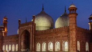 night_view_of_badshahi_mosque_kings_mosque