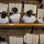 Yeshivah-Students-in-Jerusalem-1320×880-1